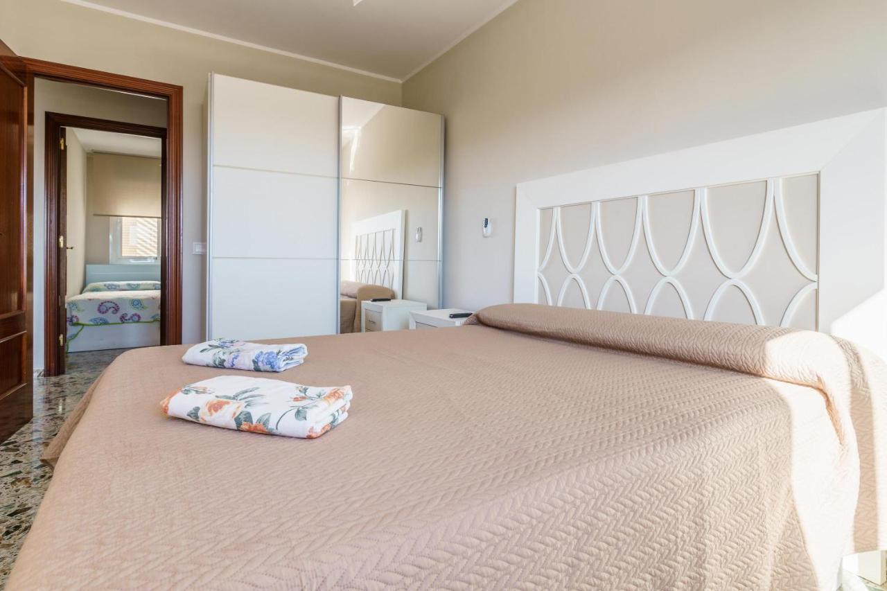 Apartamento Carmen フエンヒロラ エクステリア 写真